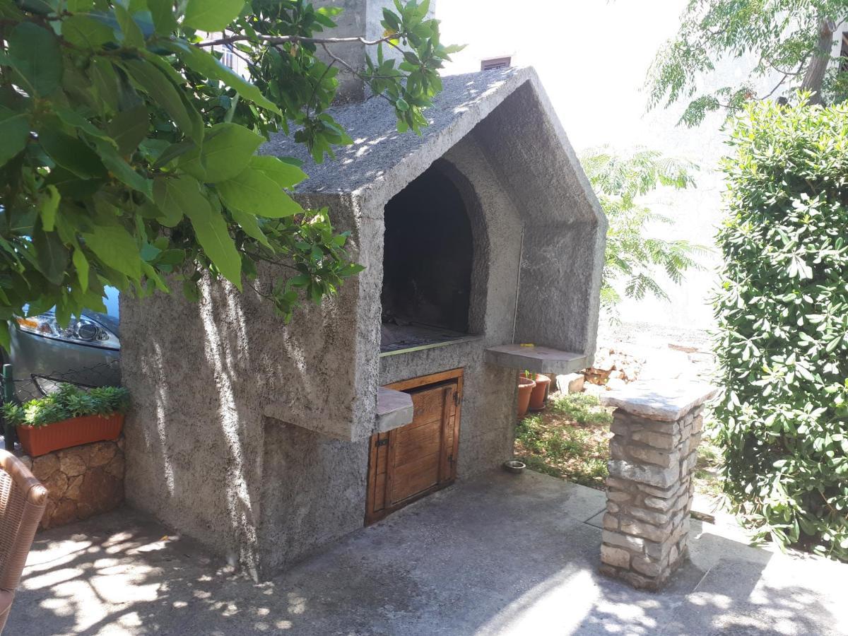 Apartman Emilio Baska Voda Exterior photo